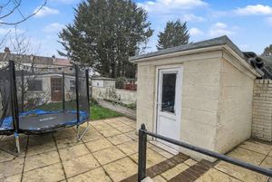 Photo 11- click for photo gallery